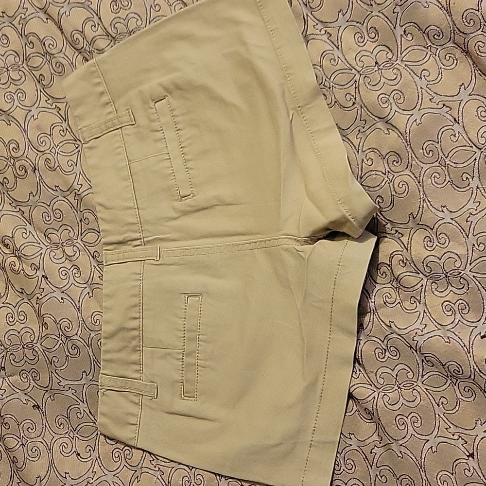 Mossimo Shorts - Picture 3 of 4